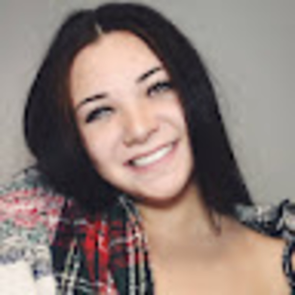 Meet your Posher, Kayla
